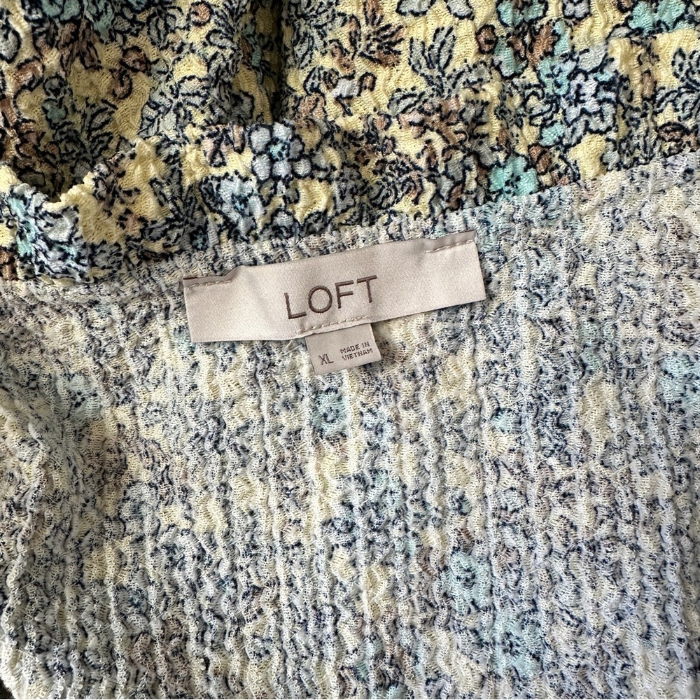 LOFT Blue Cream Smocked Floral Ruffle Neck Blouse Top Size XL - Picture 5 of 7